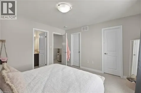 377 Glancaster Road Hamilton ON L9G 0G4