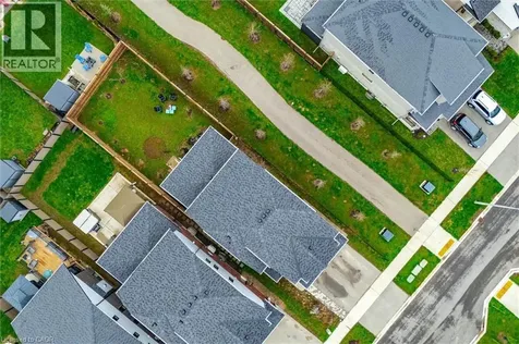 163 Halls Drive Elora ON N0B 1S0