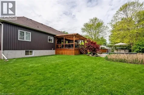 49 Postma Drive Dunnville ON N1A 0B2