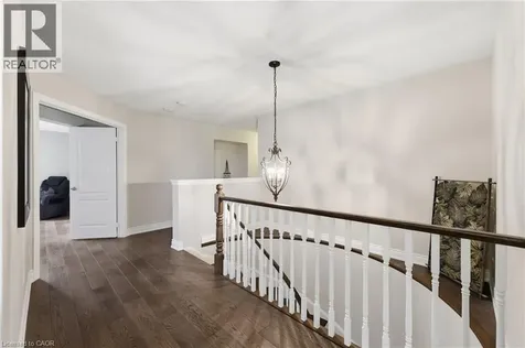 2295 Glazebrook Circle Oakville ON L6M 5B5