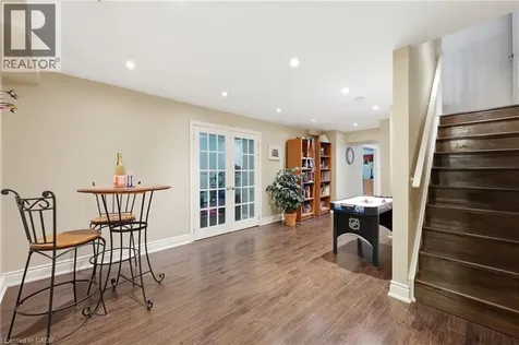 2295 Glazebrook Circle Oakville ON L6M 5B5