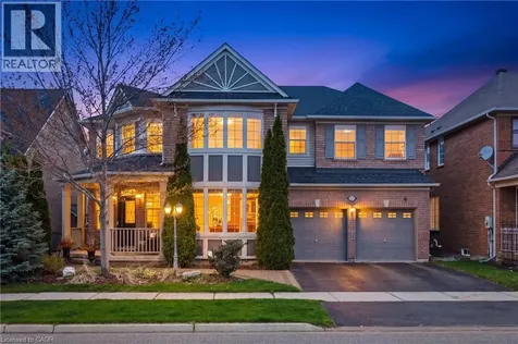 2295 Glazebrook Circle Oakville ON L6M 5B5