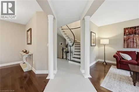 2295 Glazebrook Circle Oakville ON L6M 5B5