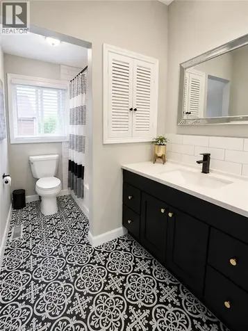 241 Thorner Drive Hamilton ON L8V 2M6