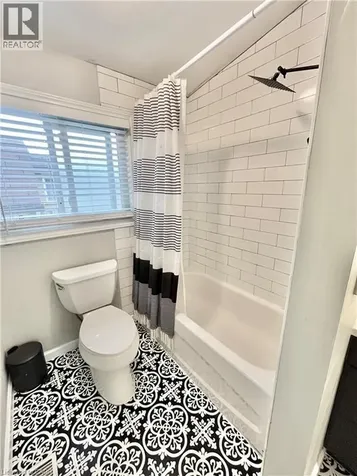 241 Thorner Drive Hamilton ON L8V 2M6