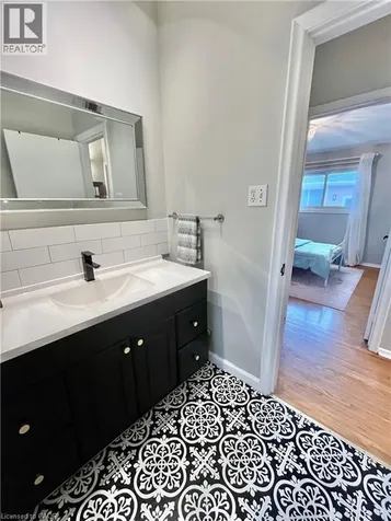 241 Thorner Drive Hamilton ON L8V 2M6