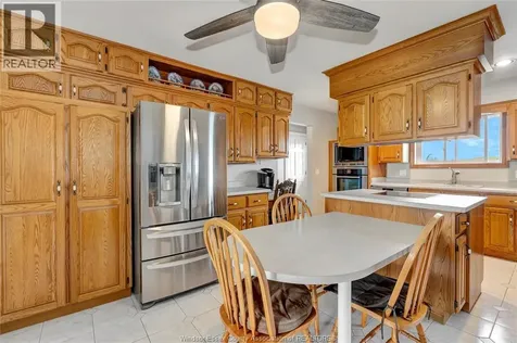 3927 Concession 3 South Amherstburg ON N9V 2Y8
