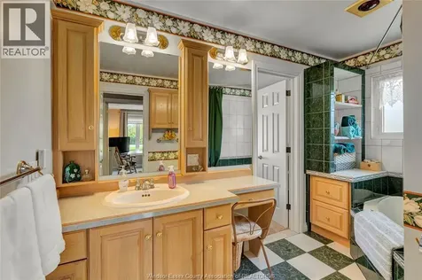 3927 Concession 3 South Amherstburg ON N9V 2Y8