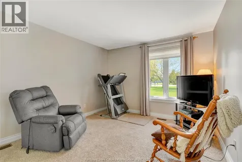 3927 Concession 3 South Amherstburg ON N9V 2Y8