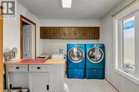 3927 Concession 3 South Amherstburg ON N9V 2Y8