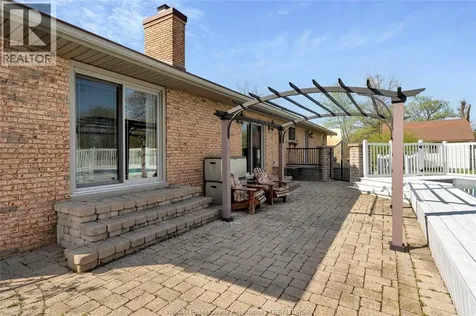 3927 Concession 3 South Amherstburg ON N9V 2Y8