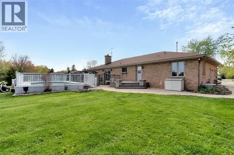 3927 Concession 3 South Amherstburg ON N9V 2Y8