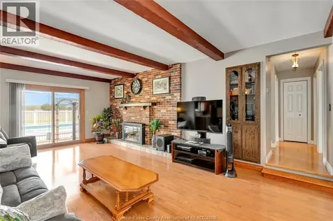 3927 Concession 3 South Amherstburg ON N9V 2Y8