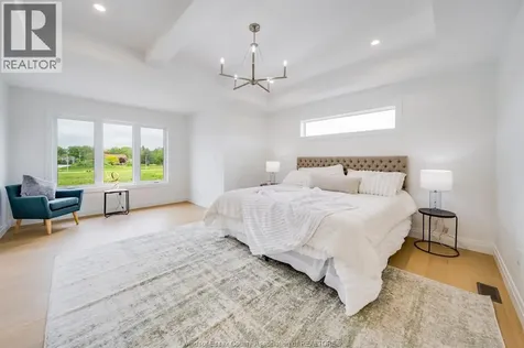 3698 Farrow Avenue Windsor ON N8N 1M2