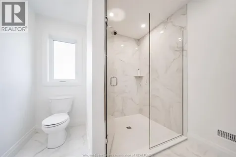 3698 Farrow Avenue Windsor ON N8N 1M2