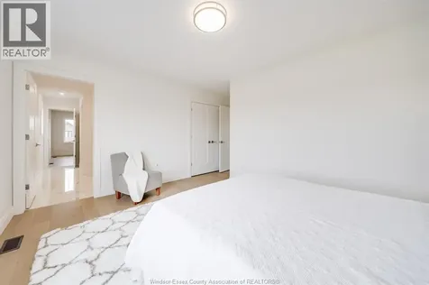 3698 Farrow Avenue Windsor ON N8N 1M2
