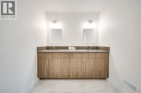 3698 Farrow Avenue Windsor ON N8N 1M2