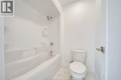 3698 Farrow Avenue Windsor ON N8N 1M2
