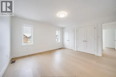 3698 Farrow Avenue Windsor ON N8N 1M2