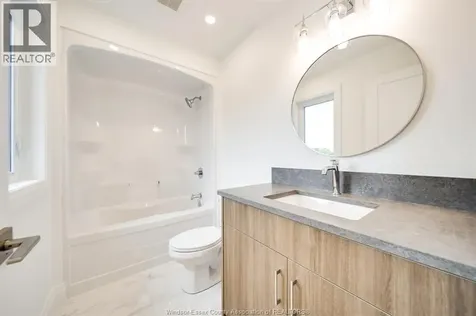 3698 Farrow Avenue Windsor ON N8N 1M2