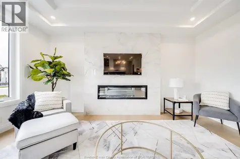 3698 Farrow Avenue Windsor ON N8N 1M2
