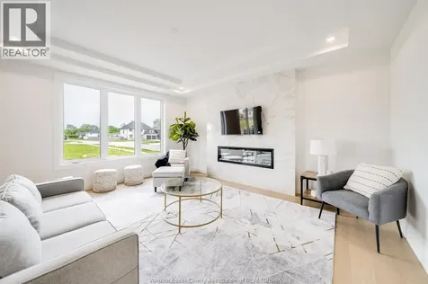 3698 Farrow Avenue Windsor ON N8N 1M2