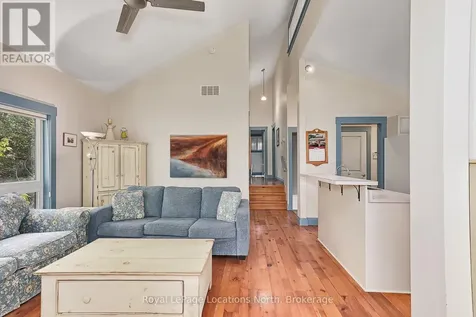 105 Woodland Park Road Blue Mountains ON N0H 1J0