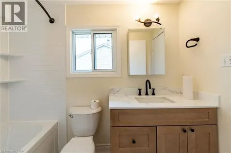 483 Springbank Avenue North Woodstock ON N4T 1R1