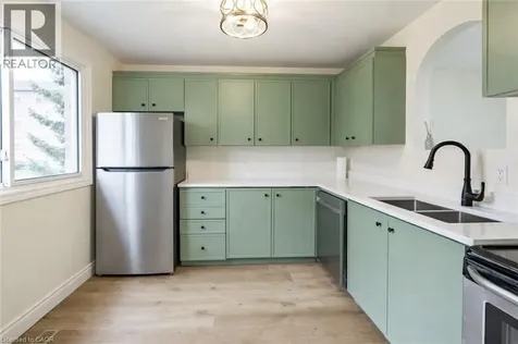 483 Springbank Avenue North Woodstock ON N4T 1R1