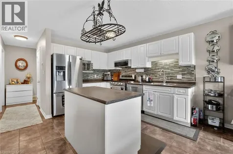 11 Rochelle Crescent Ridgeway ON L0S 1N0