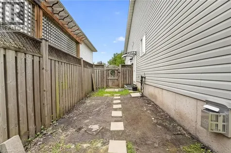 11 Rochelle Crescent Ridgeway ON L0S 1N0
