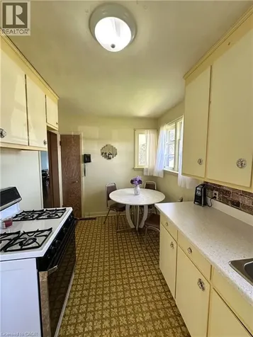 10 Charlton Crescent Simcoe ON N3Y 1A7