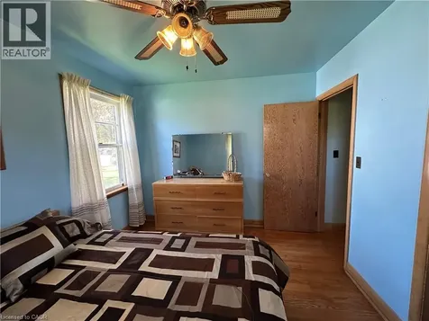 10 Charlton Crescent Simcoe ON N3Y 1A7