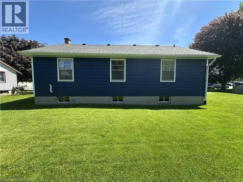 10 Charlton Crescent Simcoe ON N3Y 1A7