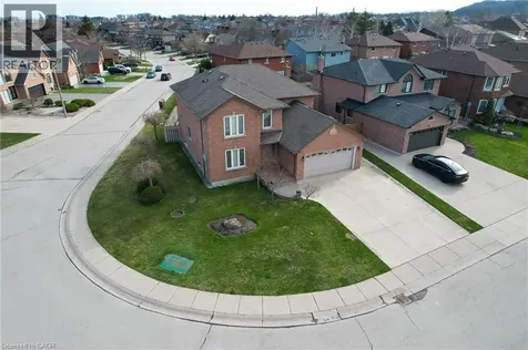 137 National Drive Hamilton ON L6M 0H1