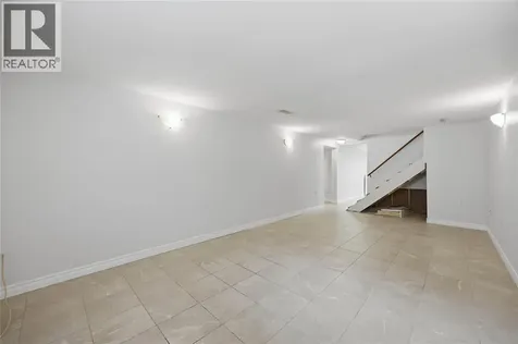 5 Aberdeen Avenue Sarnia ON N7S 2N5