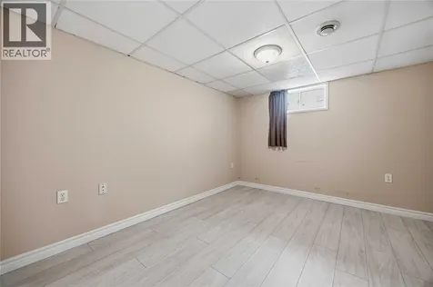 5 Aberdeen Avenue Sarnia ON N7S 2N5