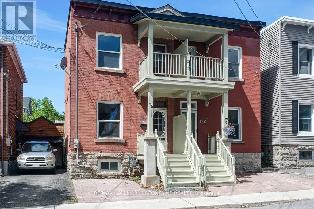 138 Concord Street South Ottawa ON K1S 0Z4