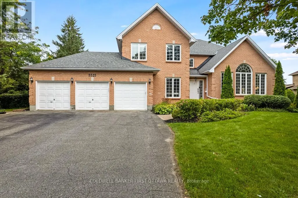 5525 Pettapiece Crescent Ottawa ON K4M 1C6