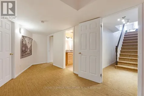 5525 Pettapiece Crescent Ottawa ON K4M 1C6