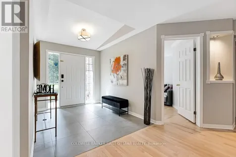 5525 Pettapiece Crescent Ottawa ON K4M 1C6