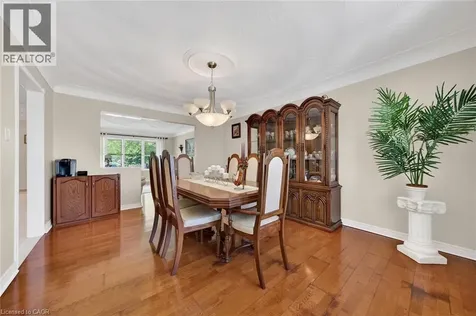 10 Skye Court Hamilton ON L8G 4R6
