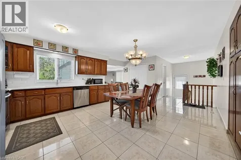 10 Skye Court Hamilton ON L8G 4R6