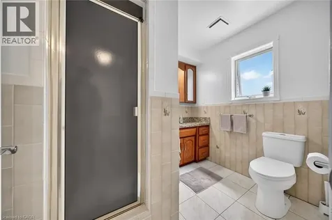 10 Skye Court Hamilton ON L8G 4R6