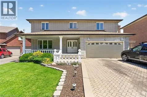 10 Skye Court Hamilton ON L8G 4R6