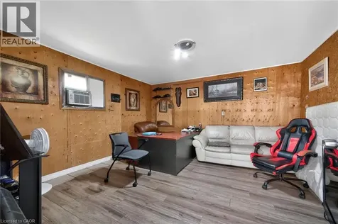 10 Skye Court Hamilton ON L8G 4R6