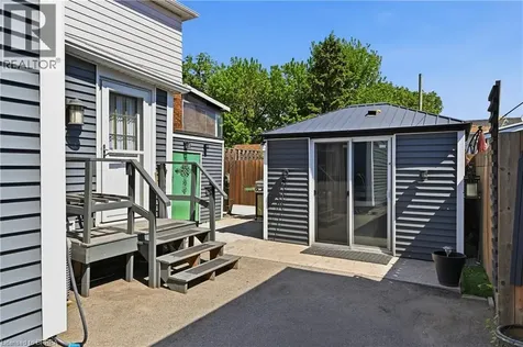23 Britannia Avenue Hamilton ON L8H 1W3