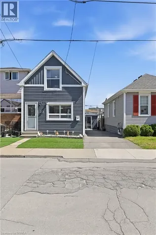 23 Britannia Avenue Hamilton ON L8H 1W3