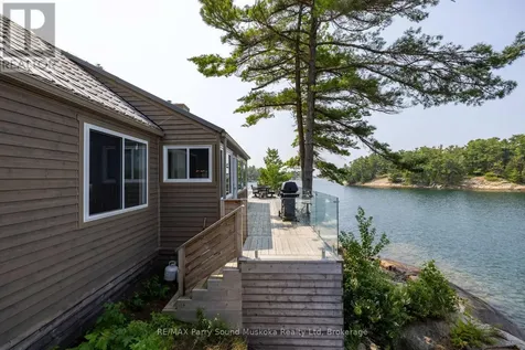 2 A258 Island The Archipelago (archipelago North) ON P0G 1K0