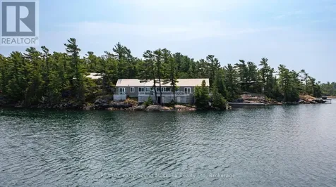 2 A258 Island The Archipelago (archipelago North) ON P0G 1K0
